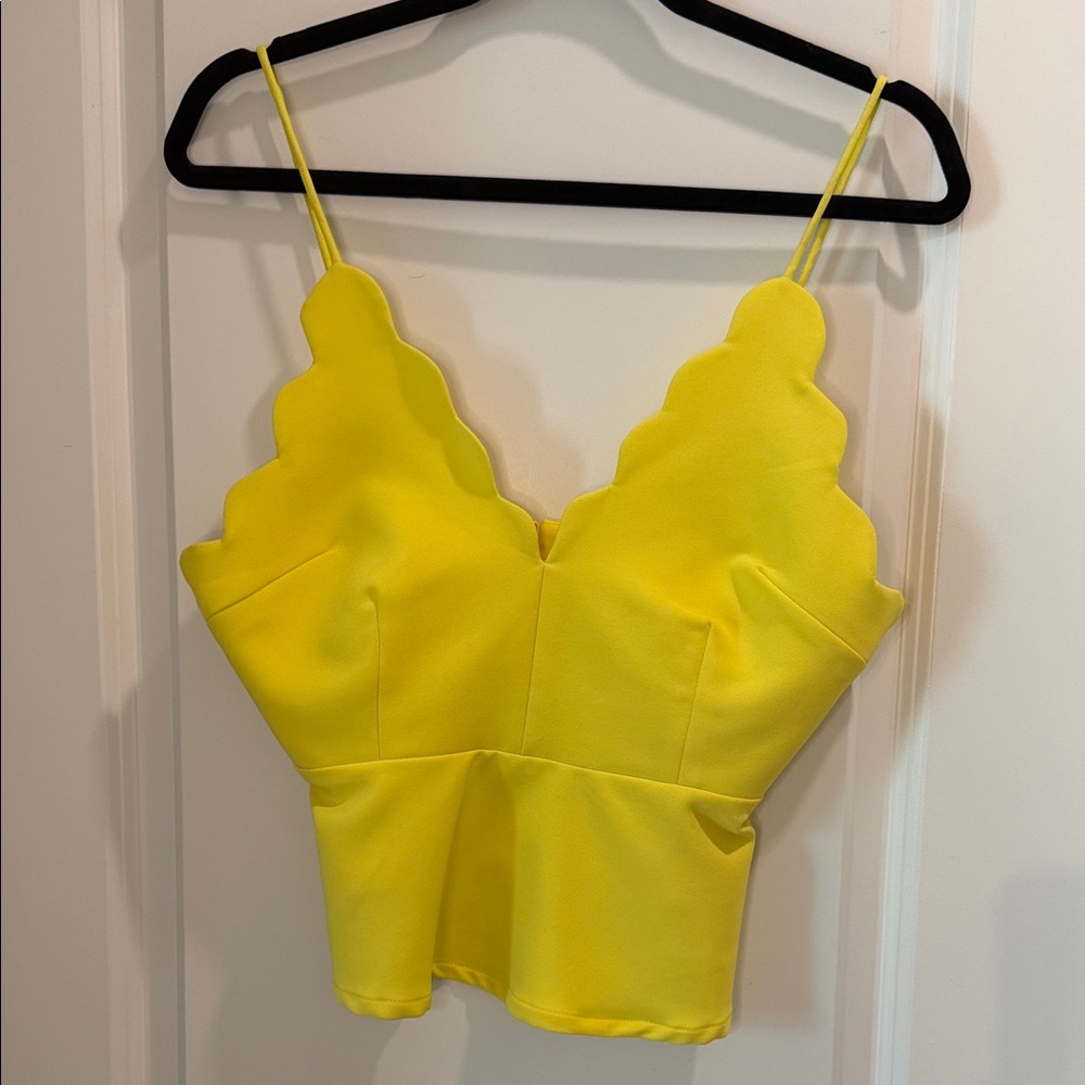 Hot & Delicious Sunny Scalloped Camisole